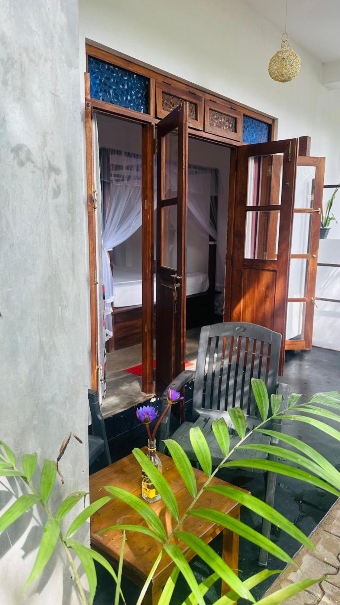 Hotel The Point Mirissa Exterior foto