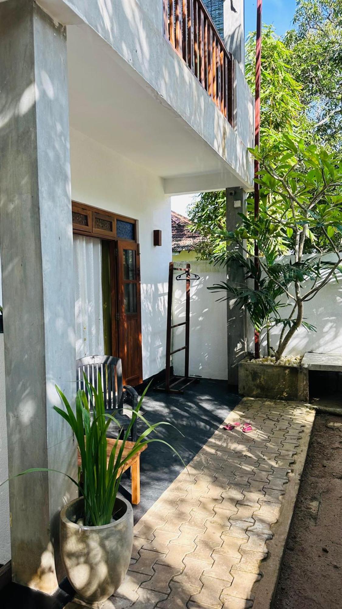 Hotel The Point Mirissa Exterior foto